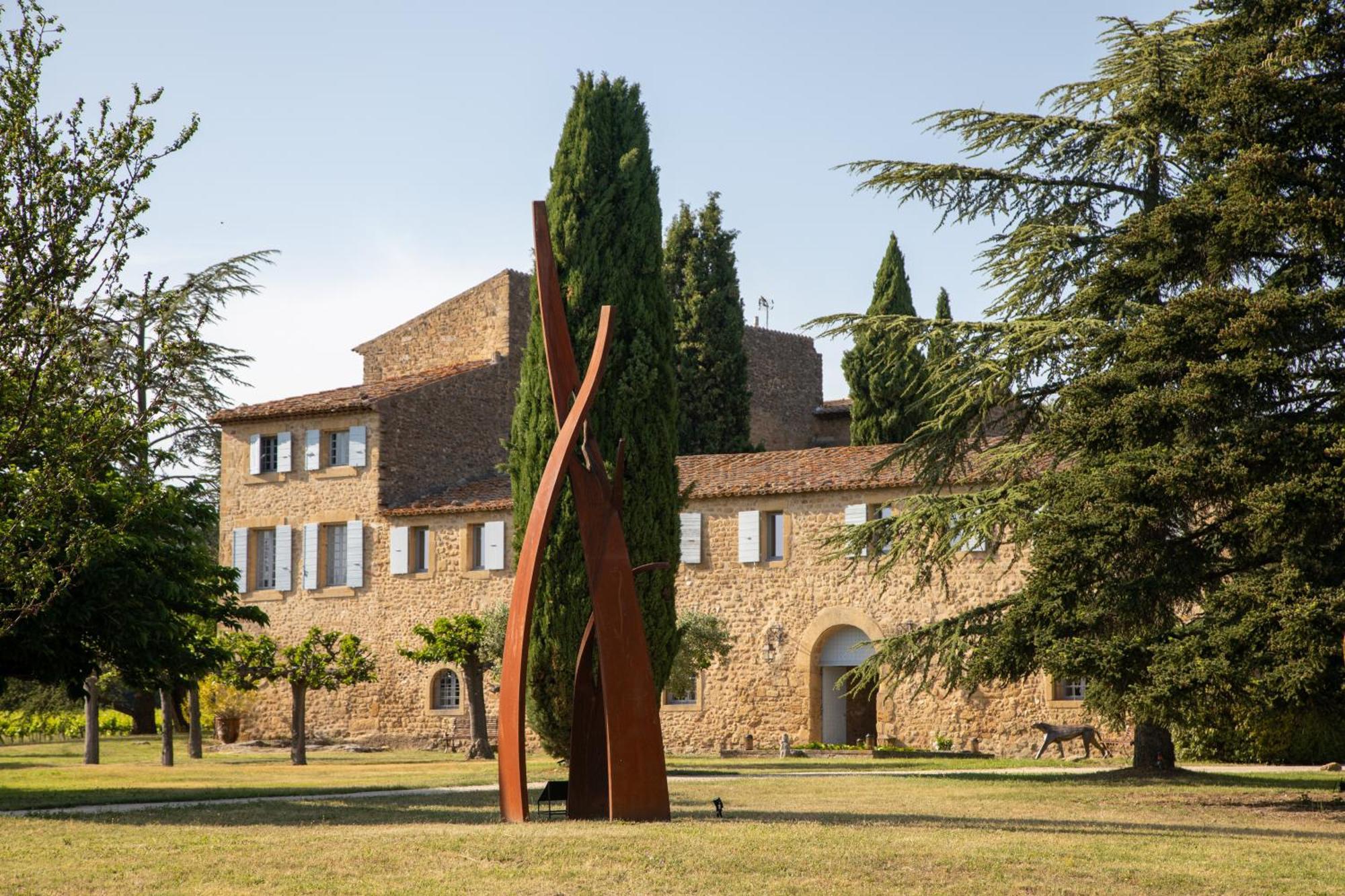 Chateau Saint-Pierre De Mejans Puyvert Exterior photo